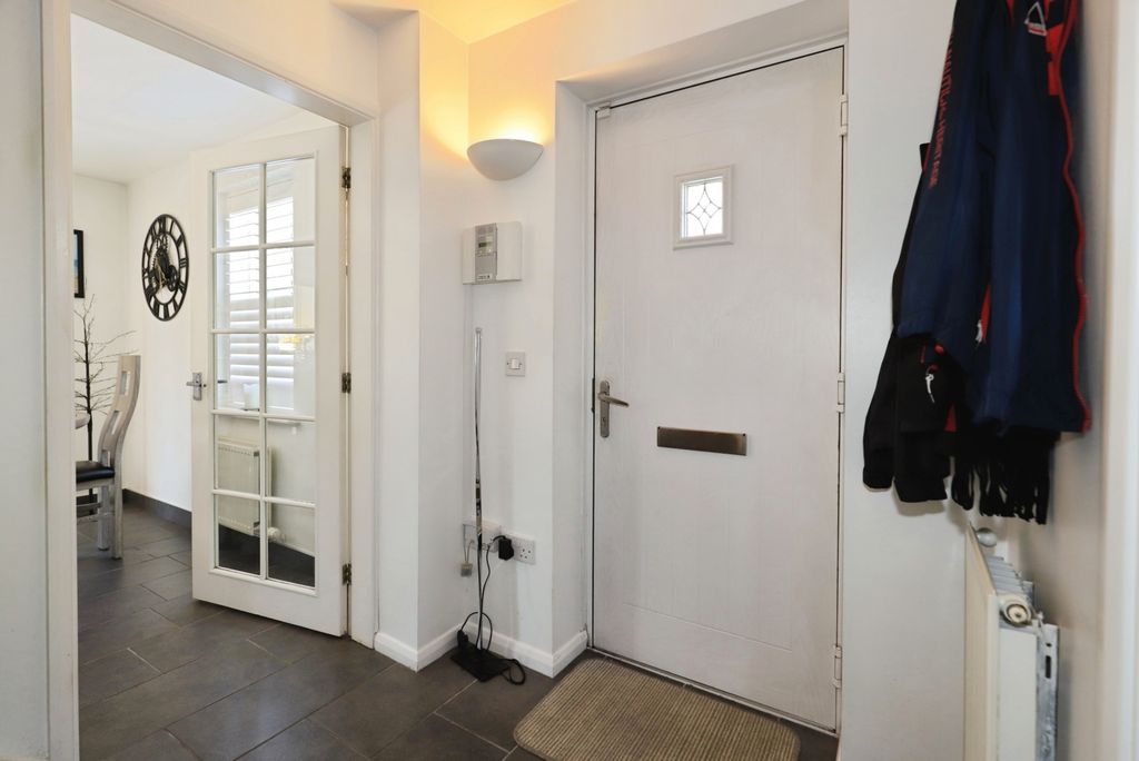 Property photo 2 of 20 Pbox-Img.Jpg