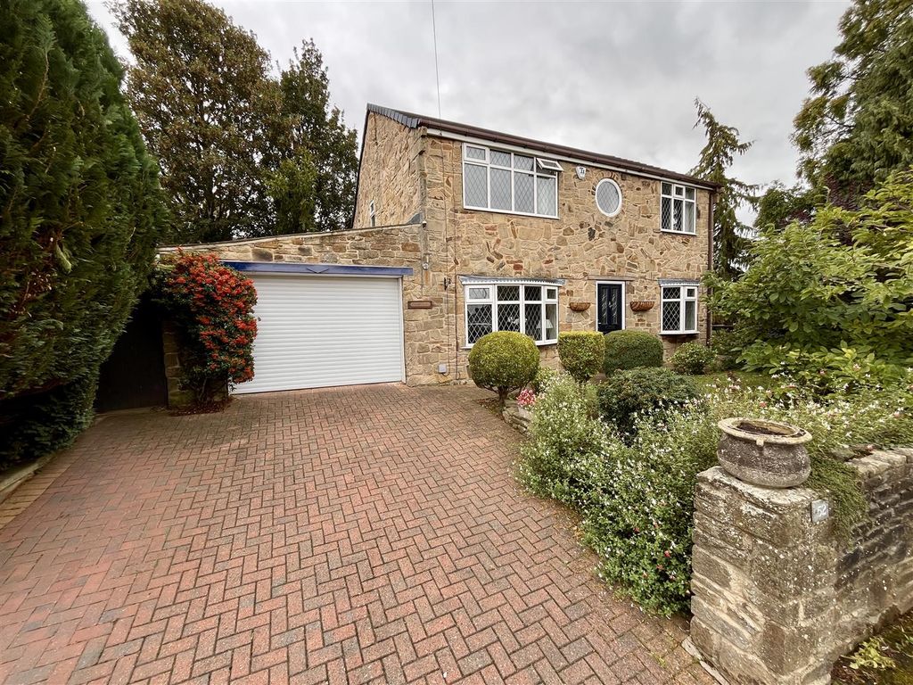Property photo 1 of 32