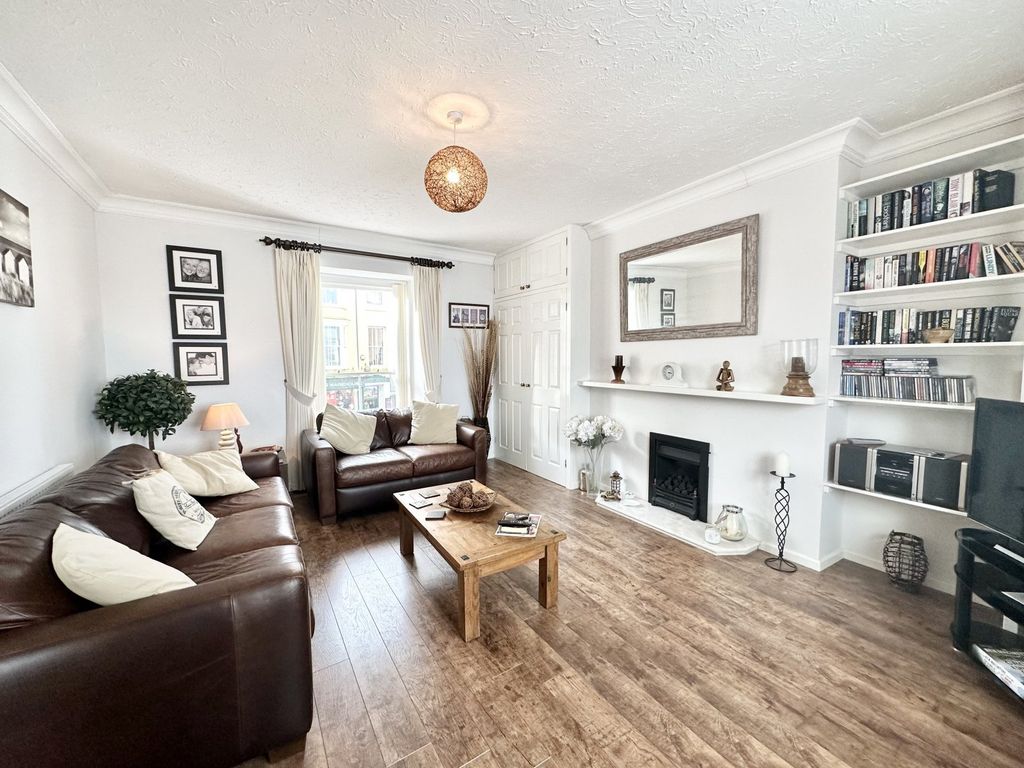 Property photo 2 of 11 Picture No. 06