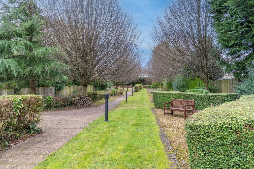 Property photo 2 of 13 Picture No. 12