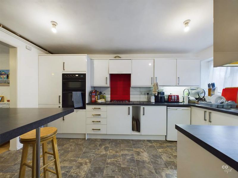 Property photo 2 of 12 Photo 2