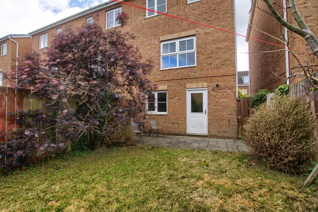 Property photo 2 of 15 Bv3.Jpg