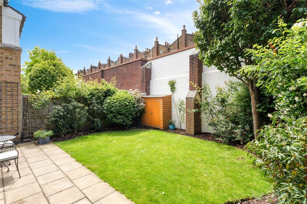 Property photo 2 of 27 Picture No. 69