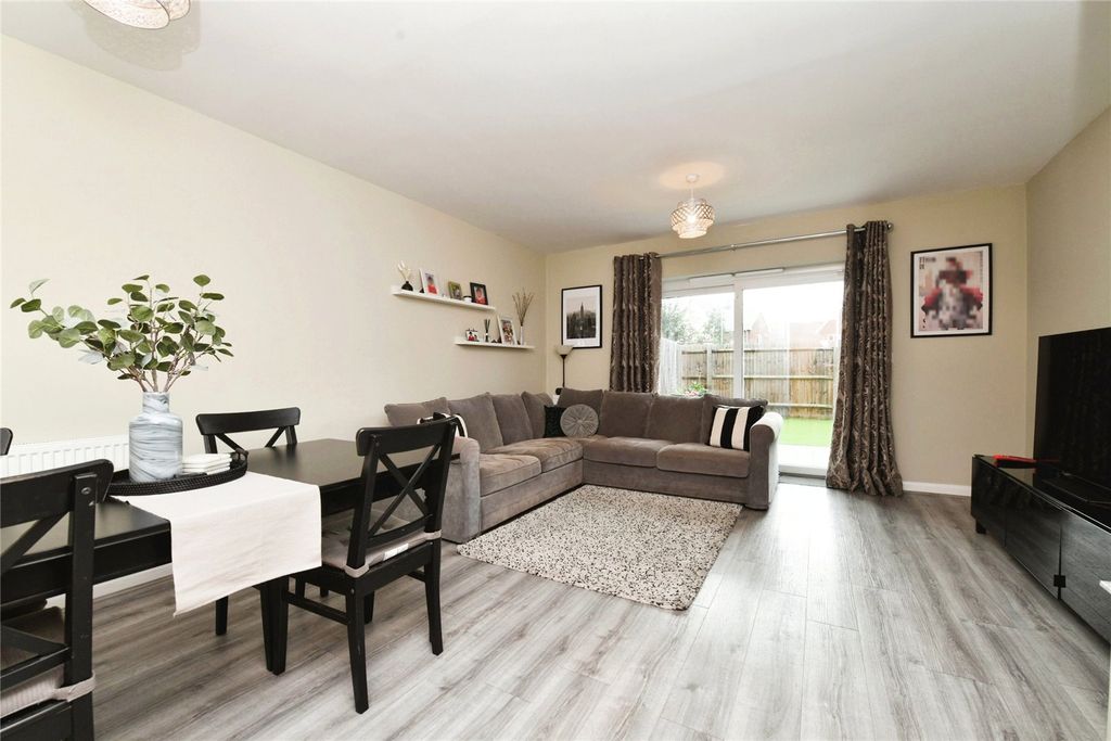 Property photo 2 of 15 Interior