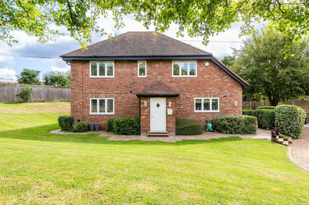 Property photo 1 of 27