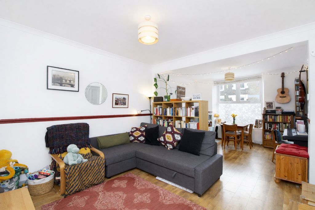 Property photo 2 of 14 Lounge/Diner