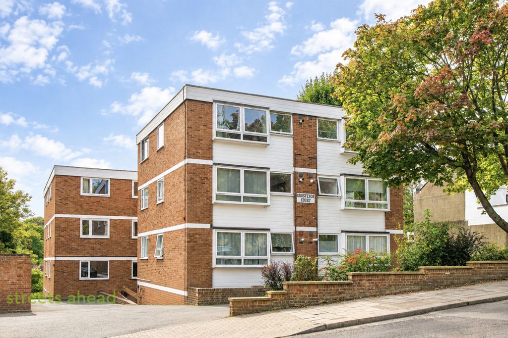 Property photo 1 of 10 71ce587F-d195-467...
