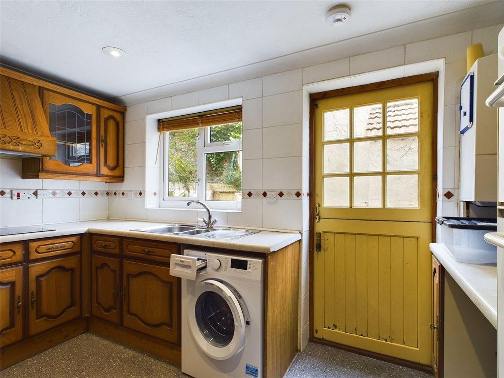 Property photo 2 of 23 Kitchen