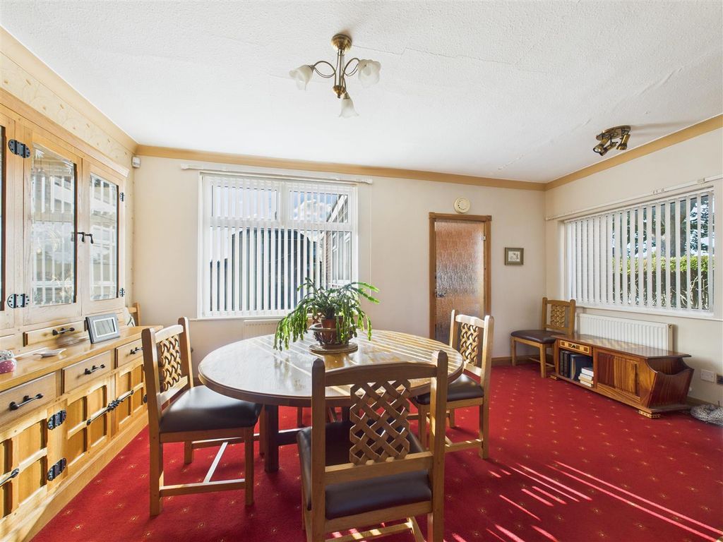 Property photo 3 of 12 Cam05451G0-Pr0058-Still010.Jpg