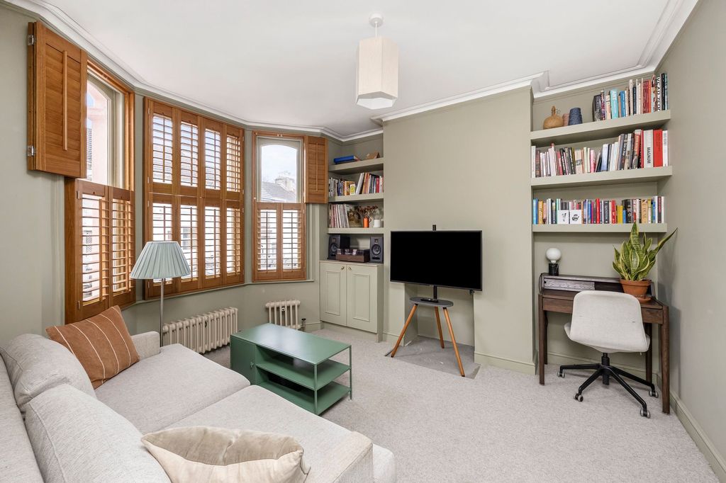 Property photo 3 of 29