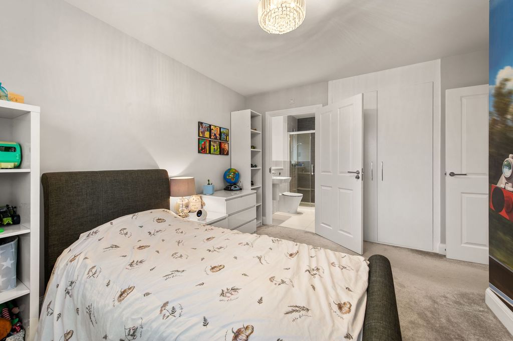Additional image 11 of 5 bed detached house for saleValehouse Close, Hampton Water PE7