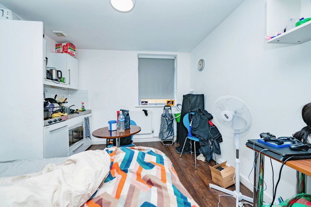 Property photo 3 of 9 Photography