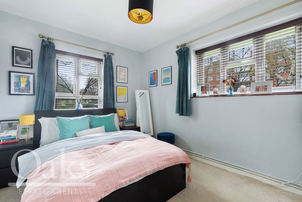 Property photo 3 of 8 Bedroom