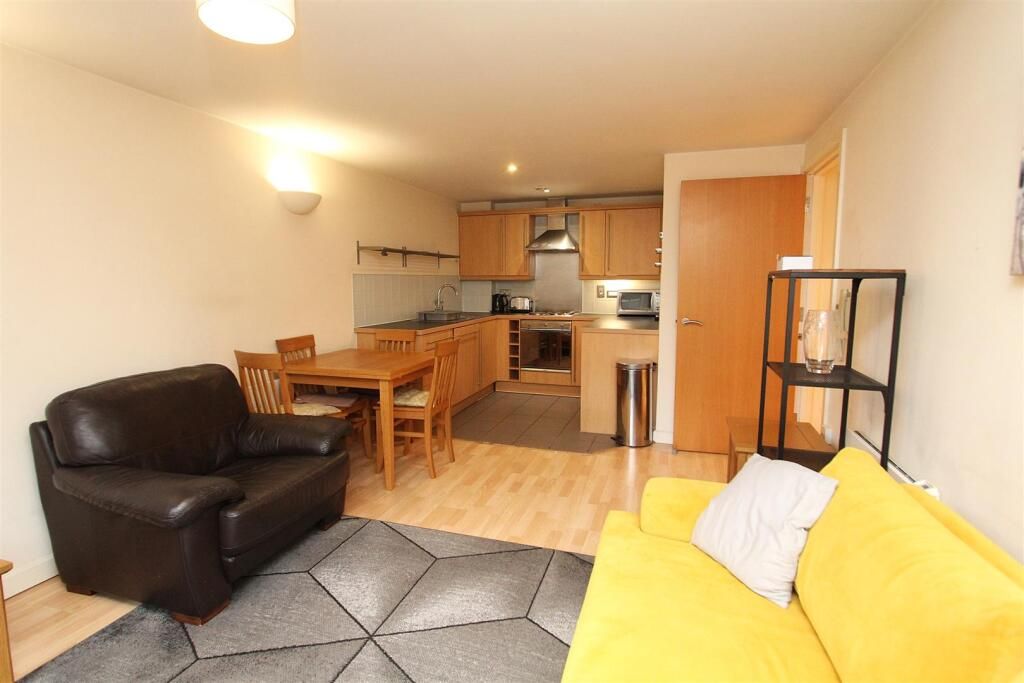 Property photo 2 of 5 Gallery