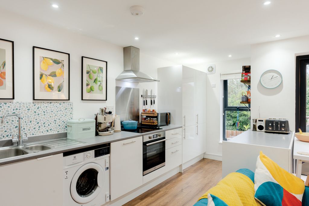 Property photo 3 of 18 Photo 5