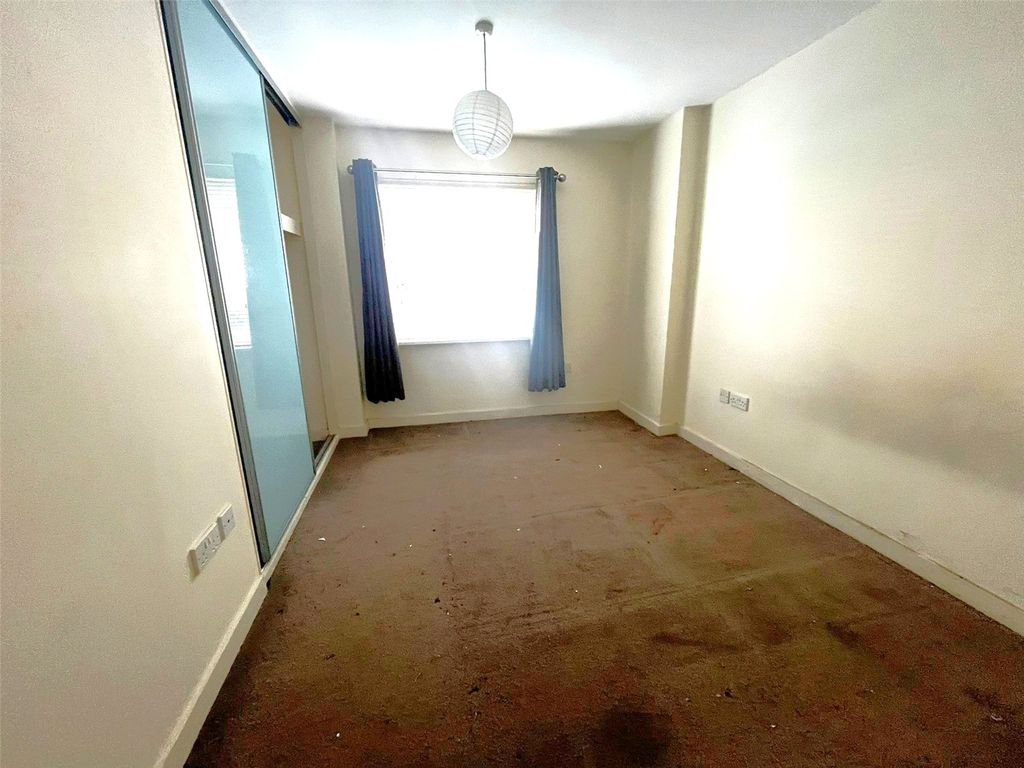 Property photo 2 of 8 Picture No. 04
