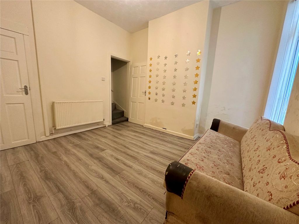 Property photo 2 of 14 Picture No. 06