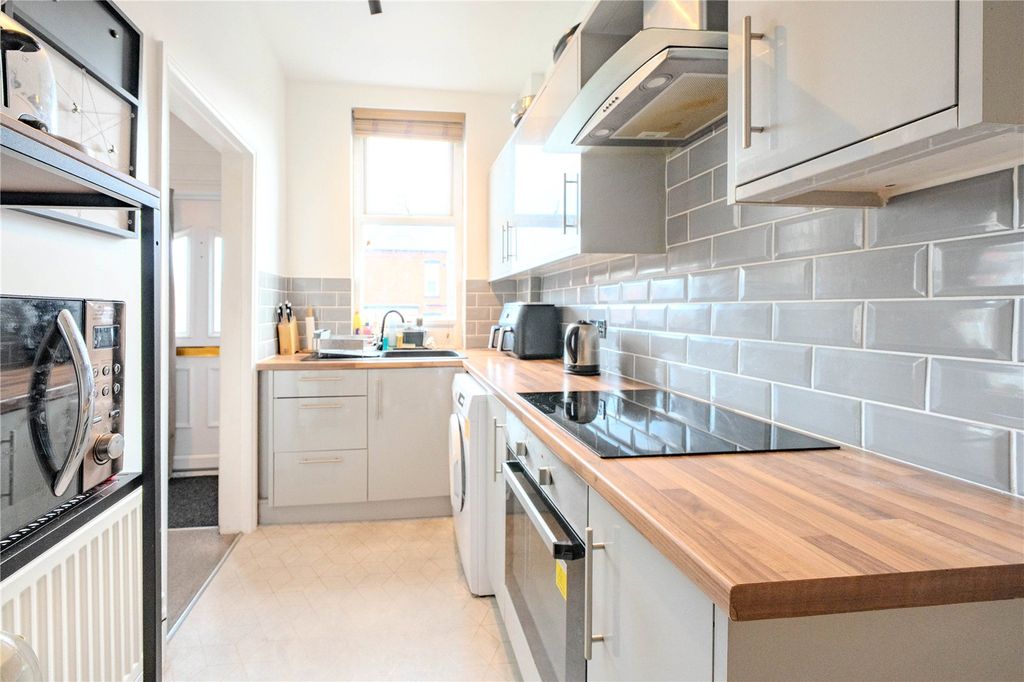 Property photo 3 of 13 Picture 3