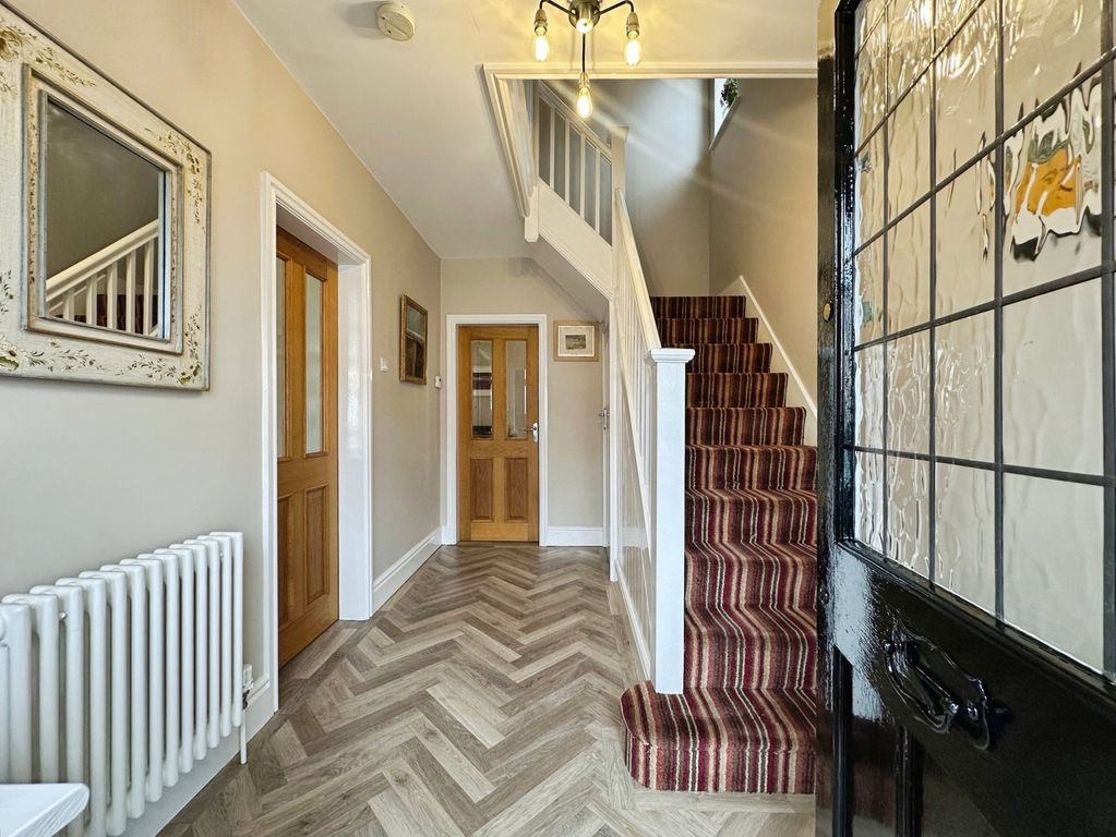 Property photo 2 of 51