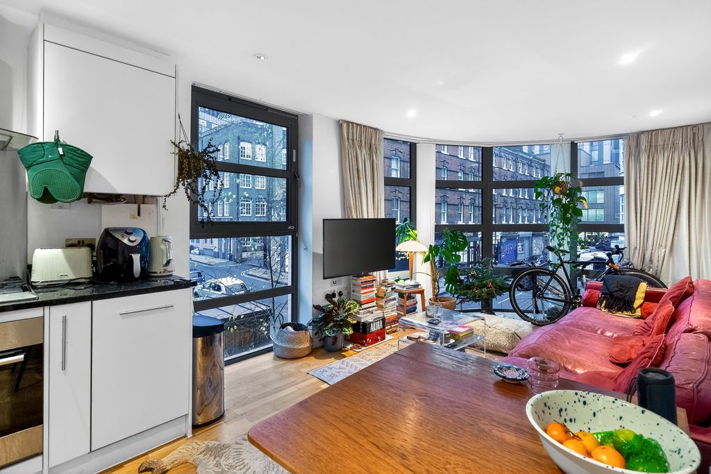 Property photo 3 of 20 Open Plan Living