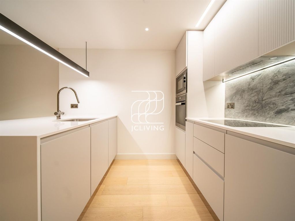 Property photo 3 of 13 8Ec112E70817E2Be4873F8360Bb2Dd38.Jpg