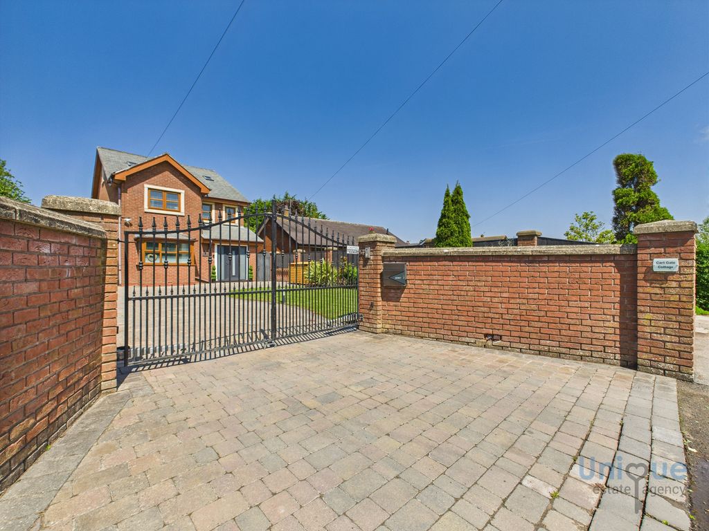Property photo 2 of 41