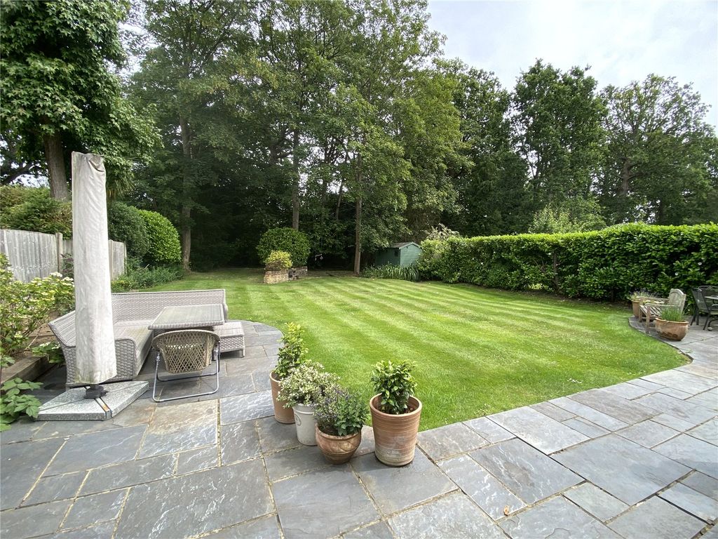 Property photo 2 of 12 Picture No. 16