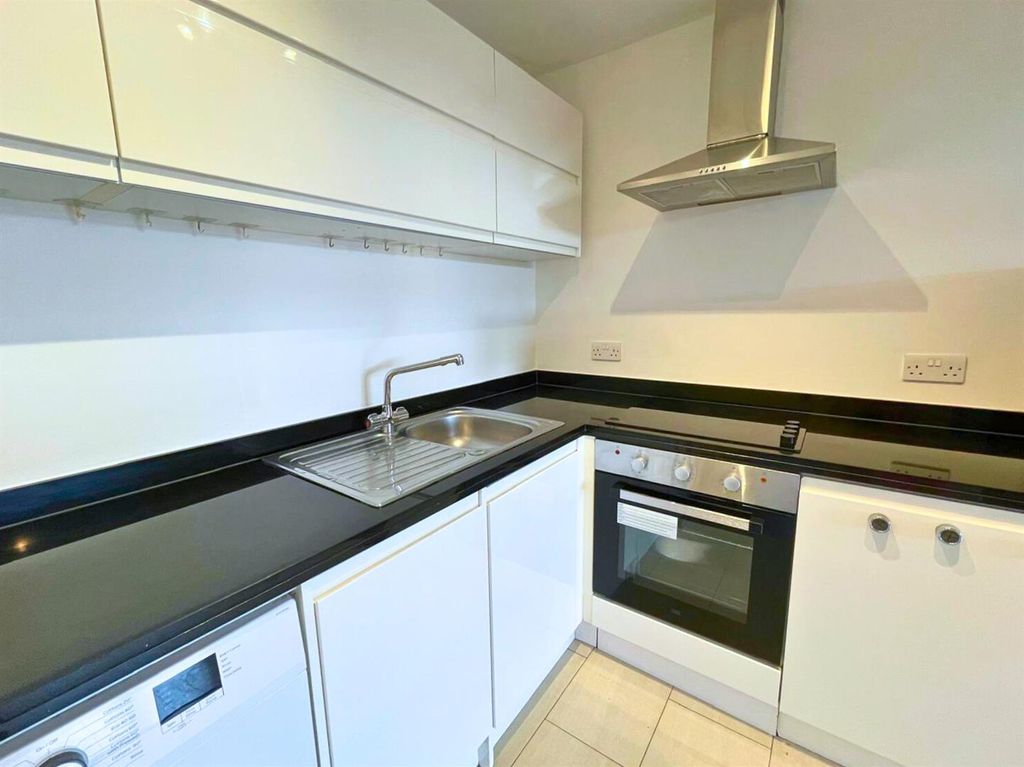 Property photo 3 of 9 9059Ea58-F564-441c-B206-c4B831392122.Jpg