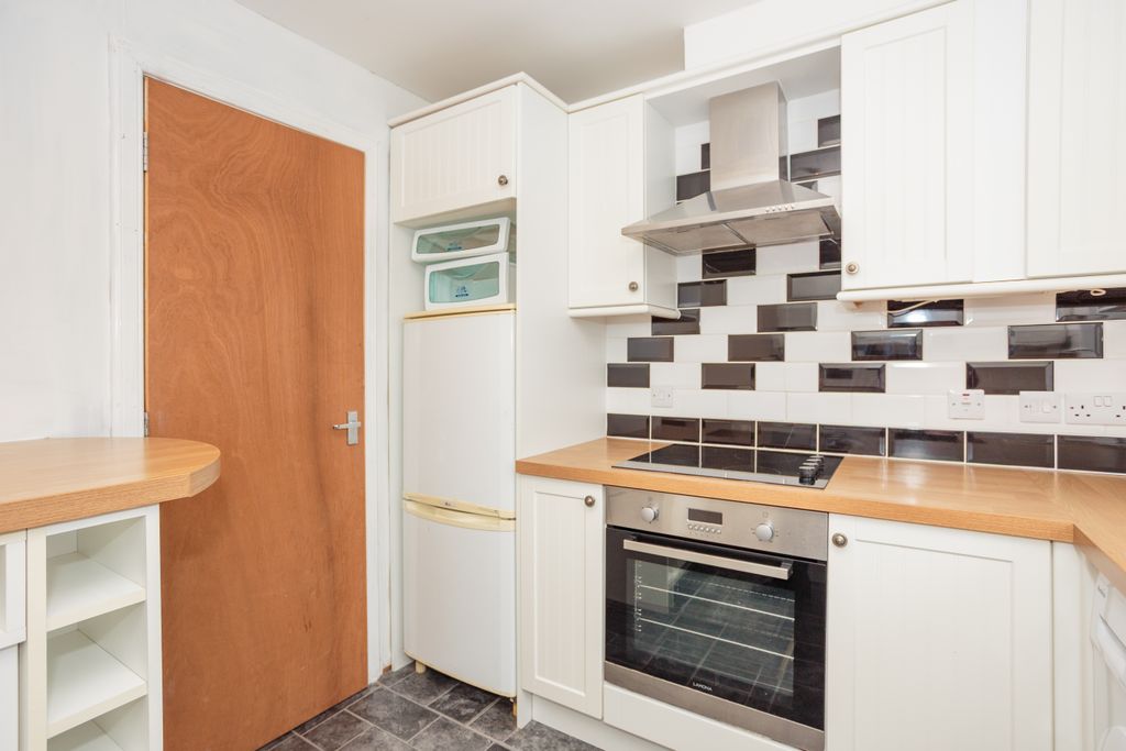 Additional image 11 of 2 bed flat for saleBarkerland Avenue, Dumfries DG1
