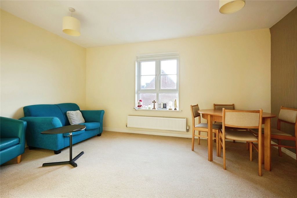 Property photo 2 of 14 Picture No. 20