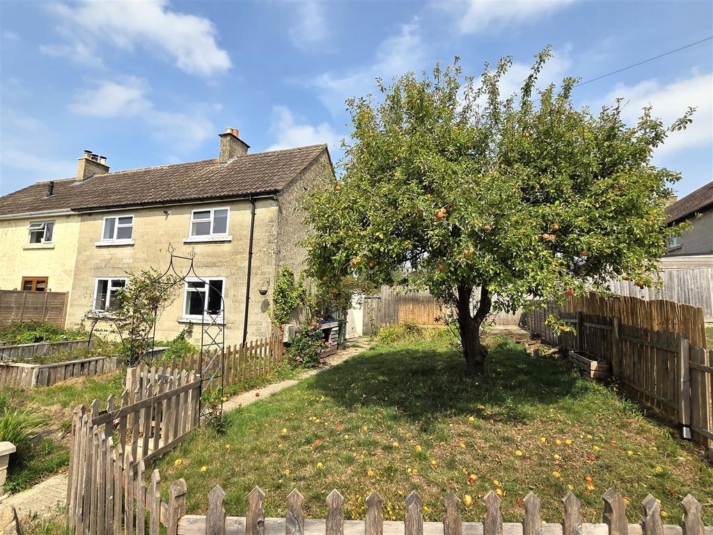 Property photo 1 of 13 21 Bewley Lane - Front.Jpg