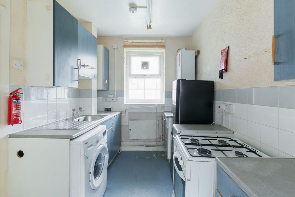 Property photo 3 of 14 Photo 3