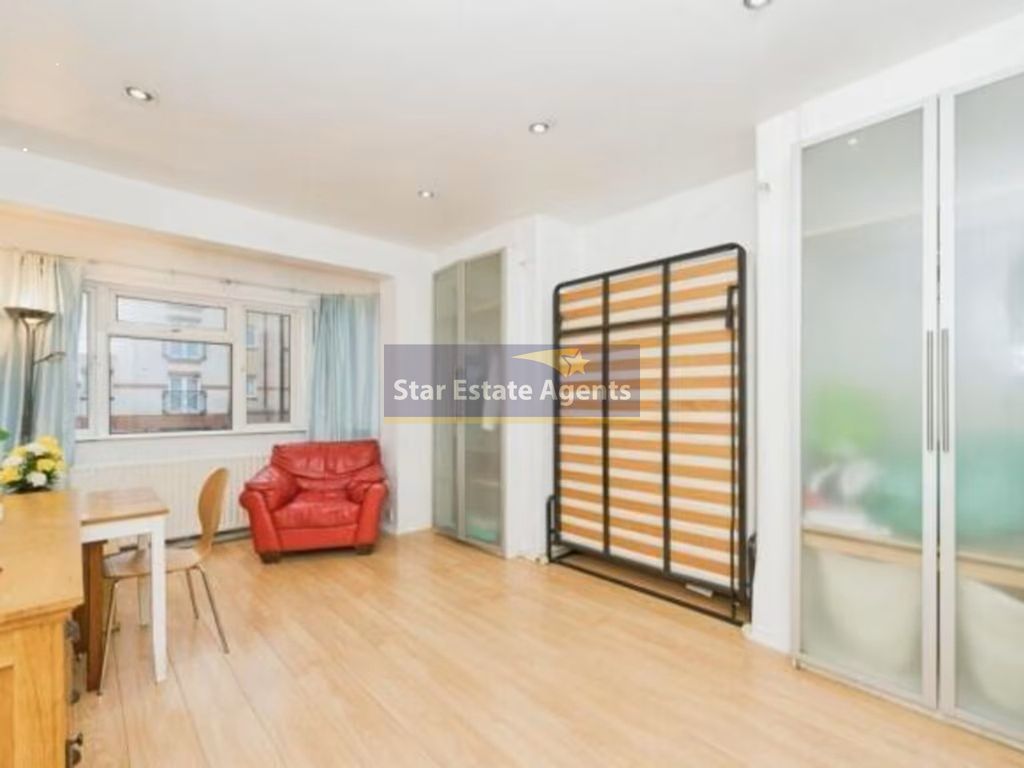 Property photo 2 of 6 31A3A894-86A4-43Ed-90F5-023d5912586F-1024