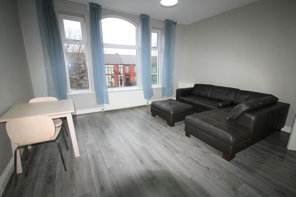 Property photo 2 of 6