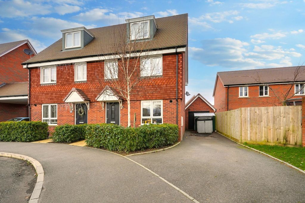 Property photo 1 of 16
