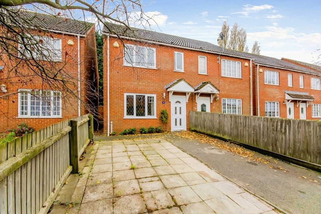 Property photo 1 of 15 Picture No. 05