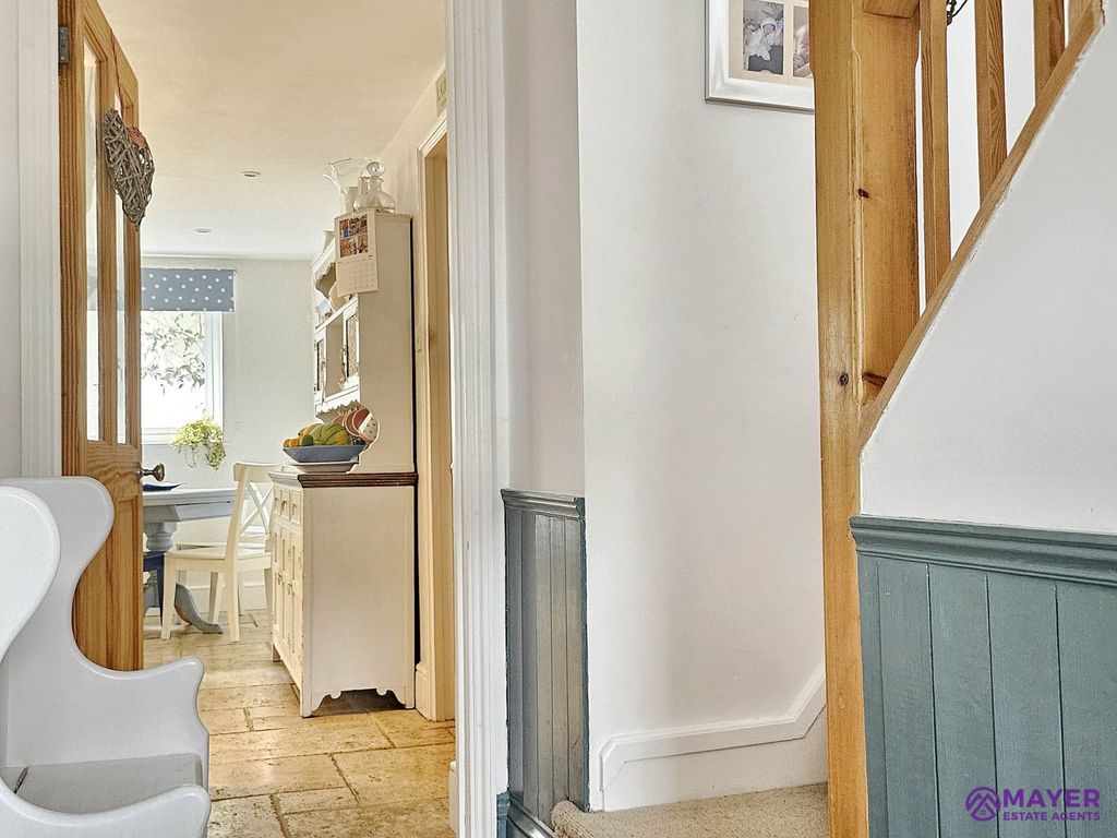 Property photo 3 of 22