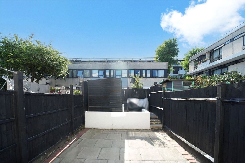 Property photo 3 of 15 Picture No. 02