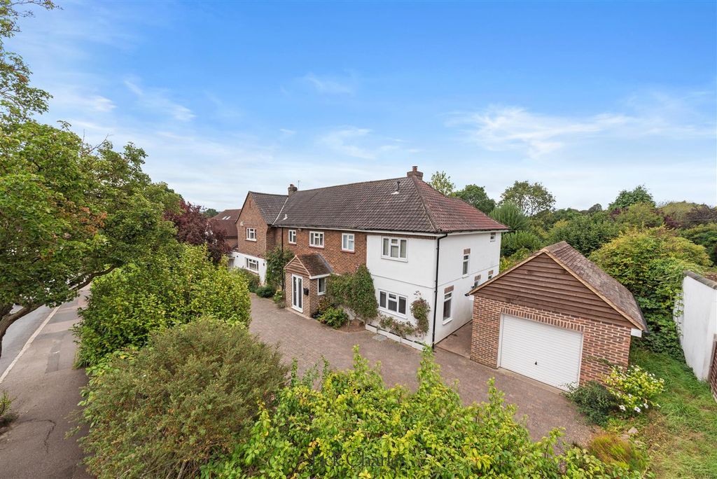 Property photo 1 of 29
