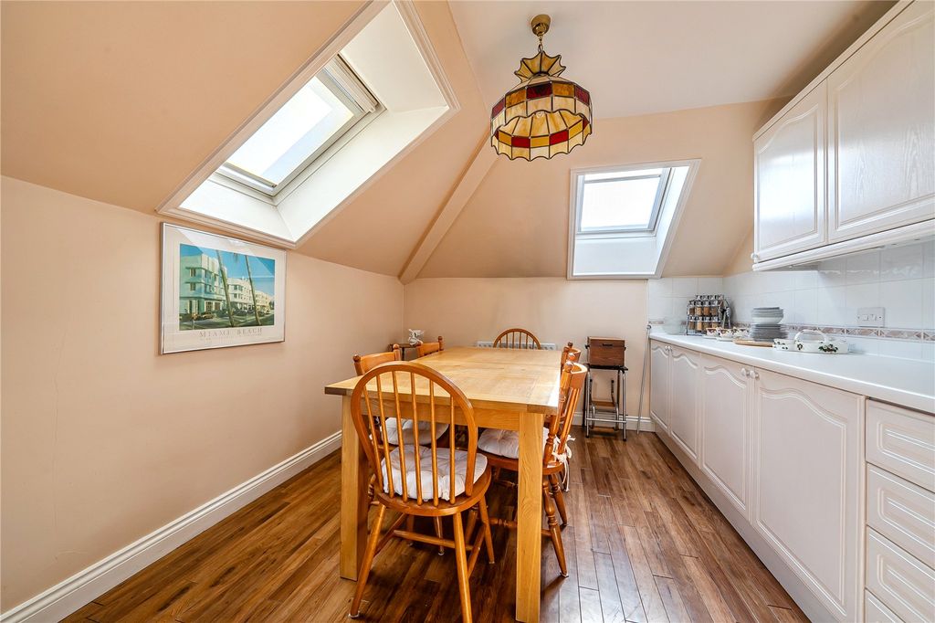Additional image 20 of 3 bed flat for saleCulloden Road, Enfield EN2