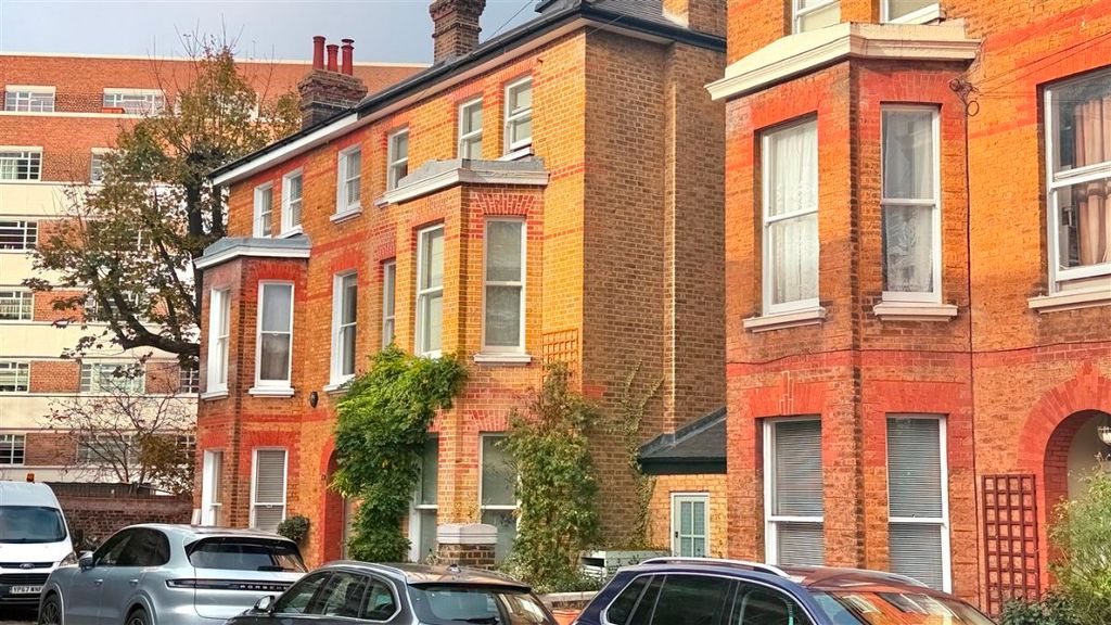 Property photo 2 of 13