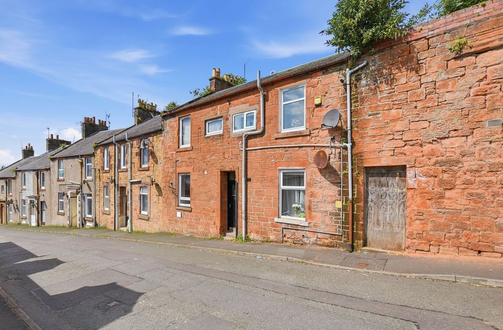 Property photo 1 of 10