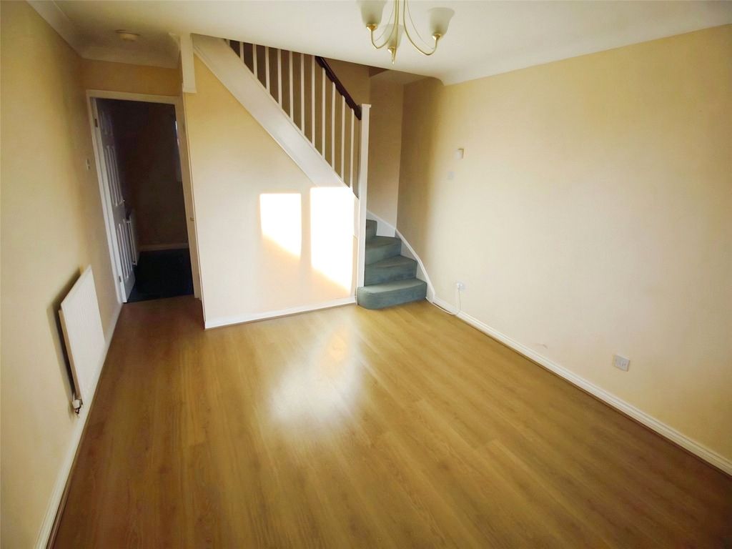 Property photo 2 of 10 Lounge