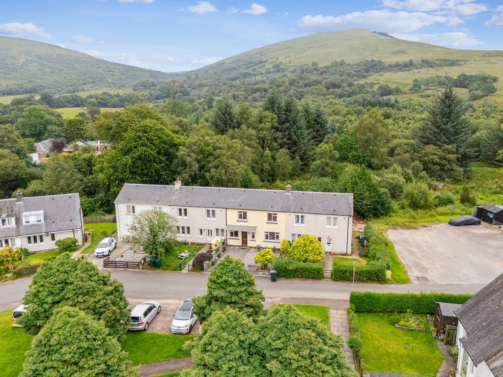 Property photo 2 of 23