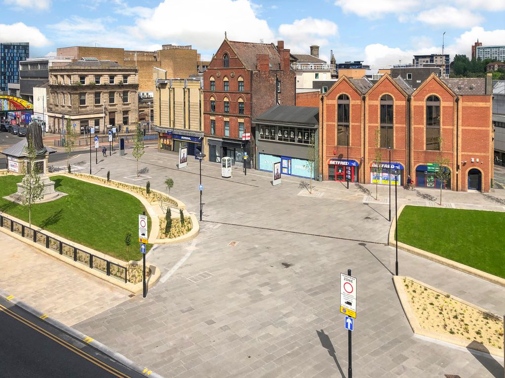Property photo 2 of 7 Deserted Fitzalan Square_Enhanced