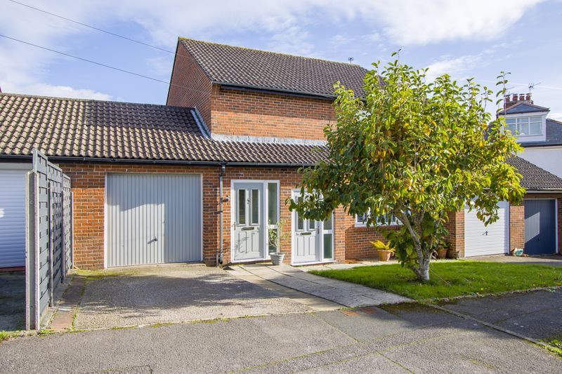 Property photo 1 of 17 Photo 2