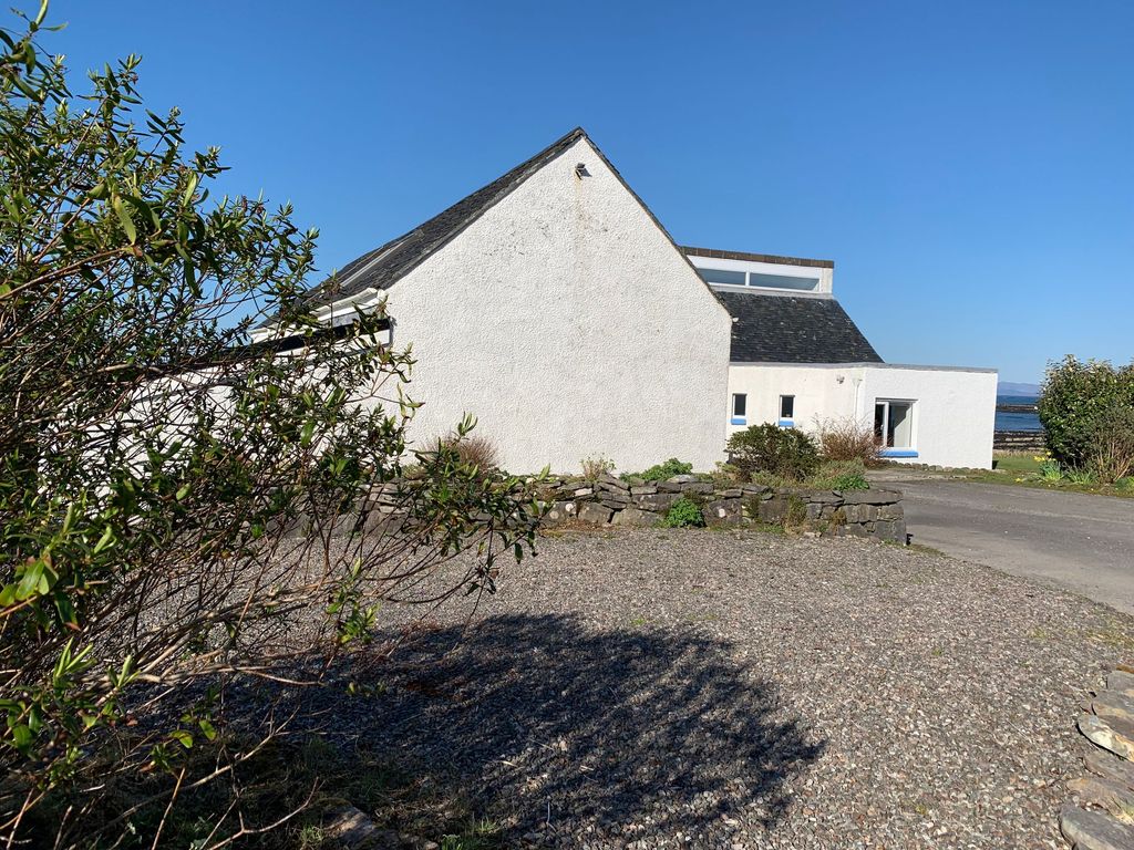 Property photo 3 of 55
