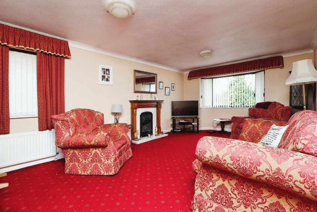 Property photo 2 of 14