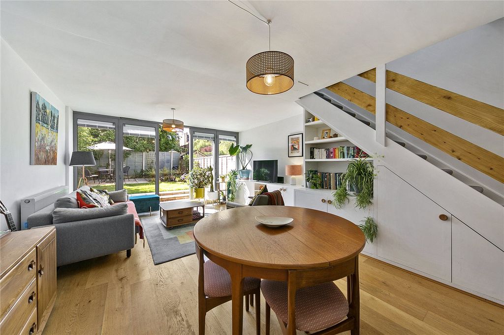 Property photo 3 of 18 Picture No. 10