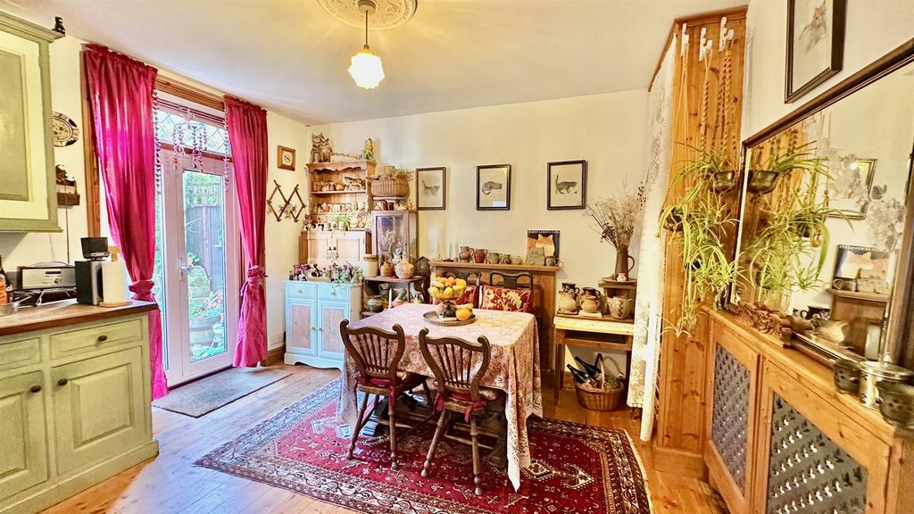 Property photo 3 of 30